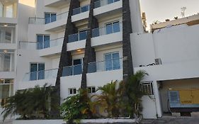 Samaná Suites Hotel by Habita